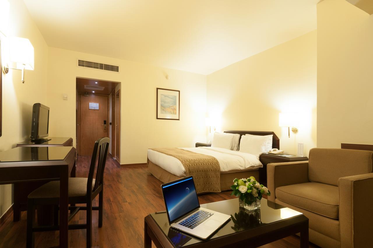 Le Commodore Hotel Beirut Exterior foto