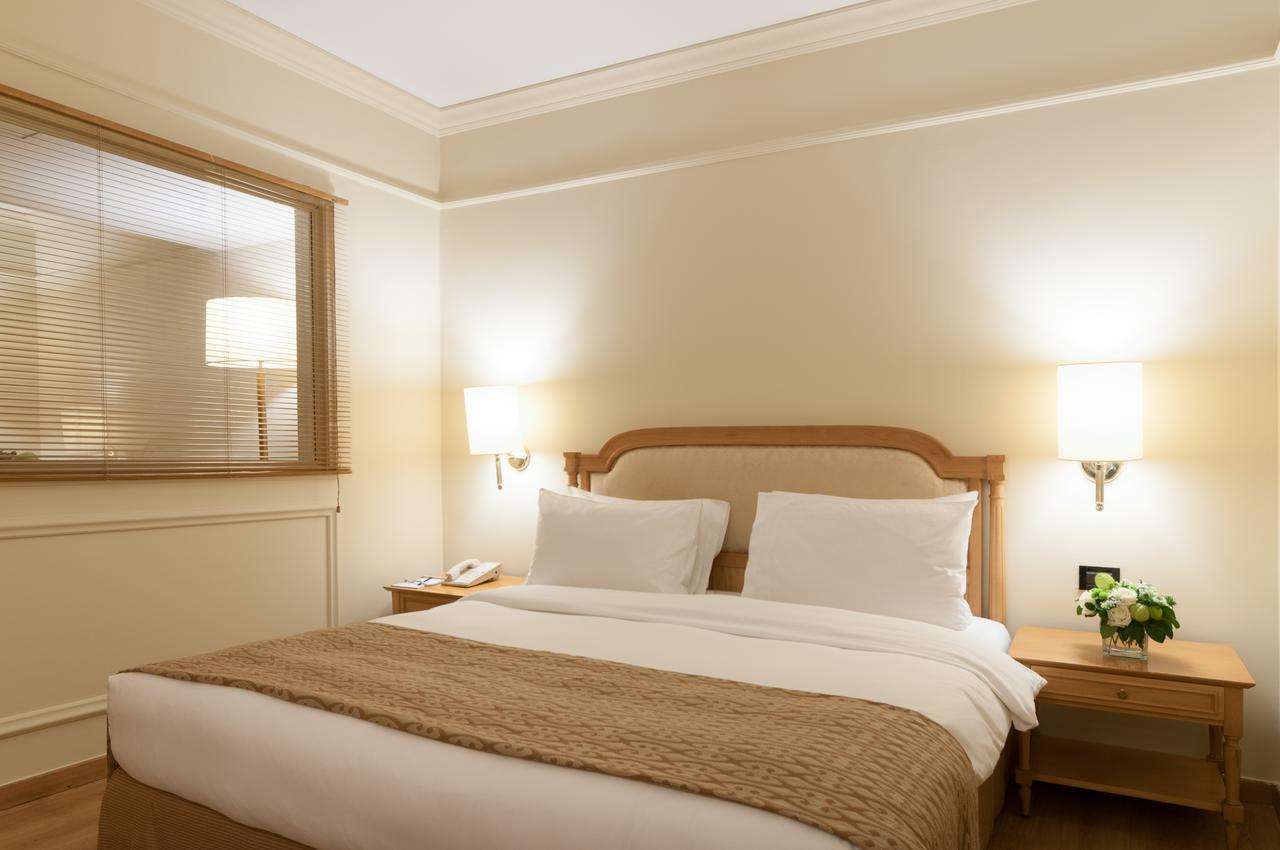 Le Commodore Hotel Beirut Exterior foto