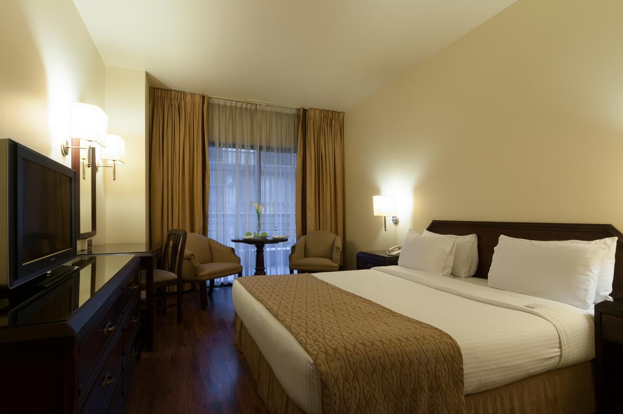 Le Commodore Hotel Beirut Exterior foto