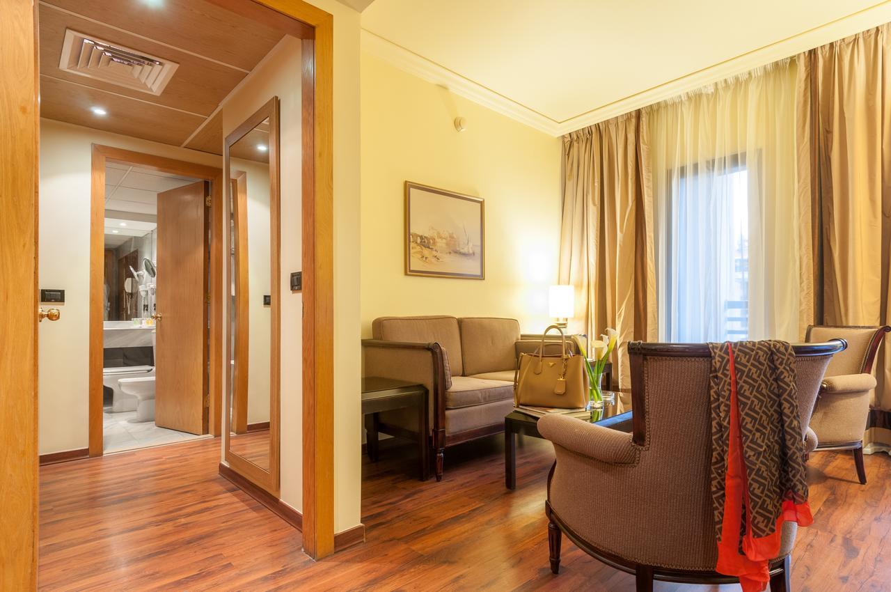 Le Commodore Hotel Beirut Exterior foto