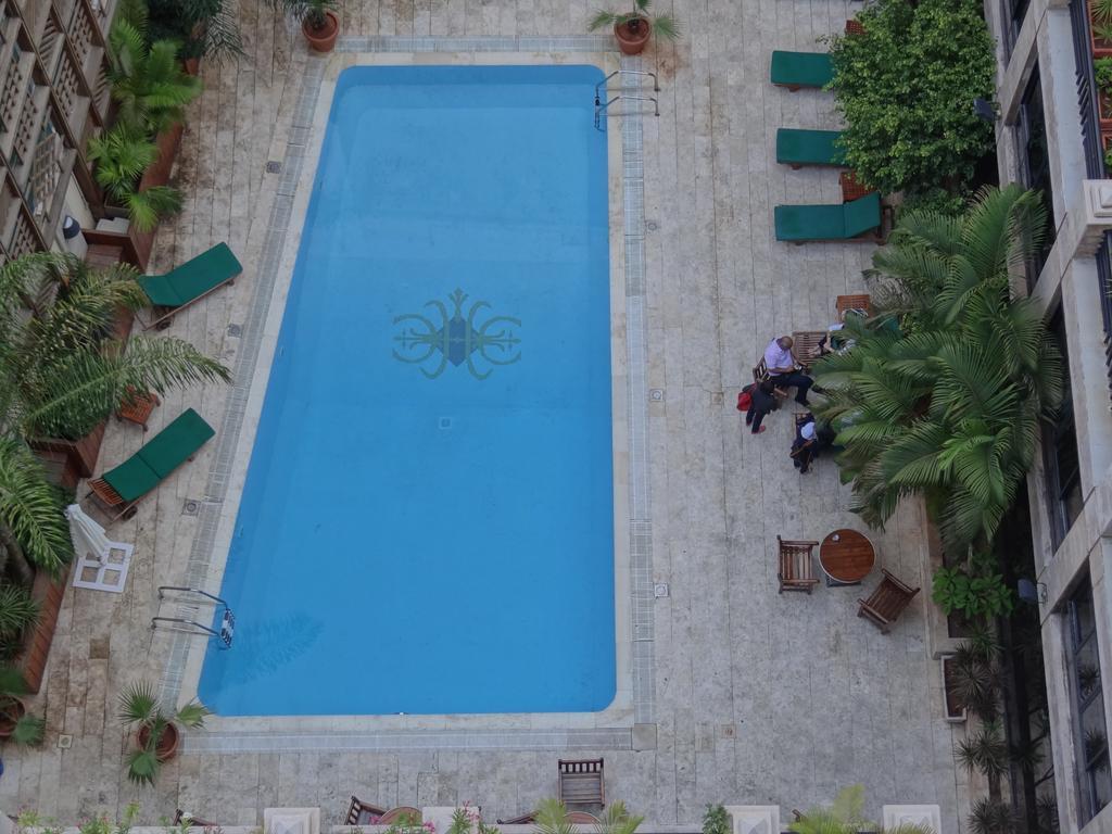 Le Commodore Hotel Beirut Exterior foto
